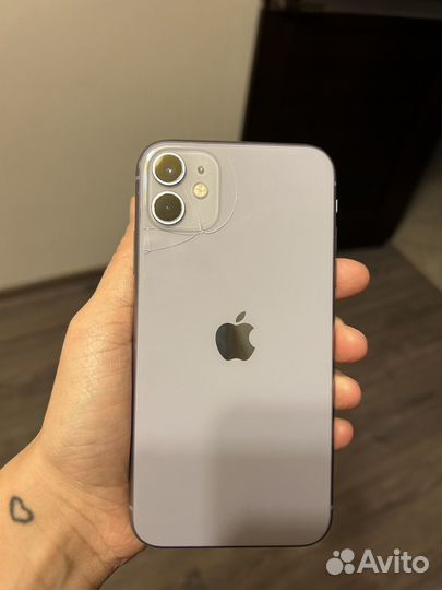 iPhone 11, 64 ГБ