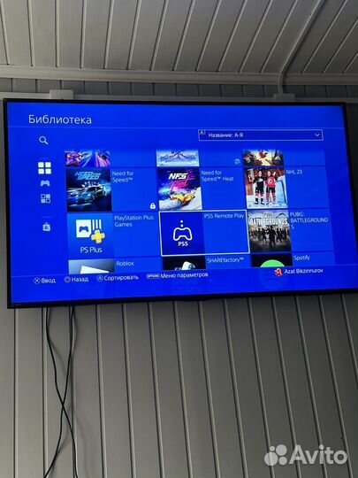 Sony PS4pro 1tb +игры +2-джостика