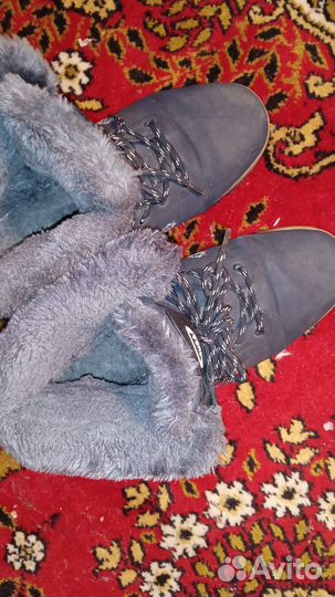 Женские сапоги в удов состоянийи