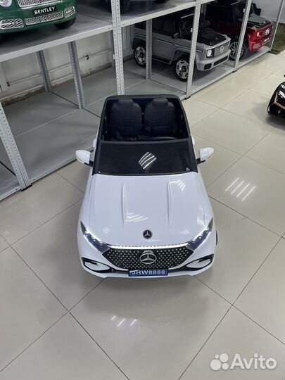 Детский электромобиль двухместный