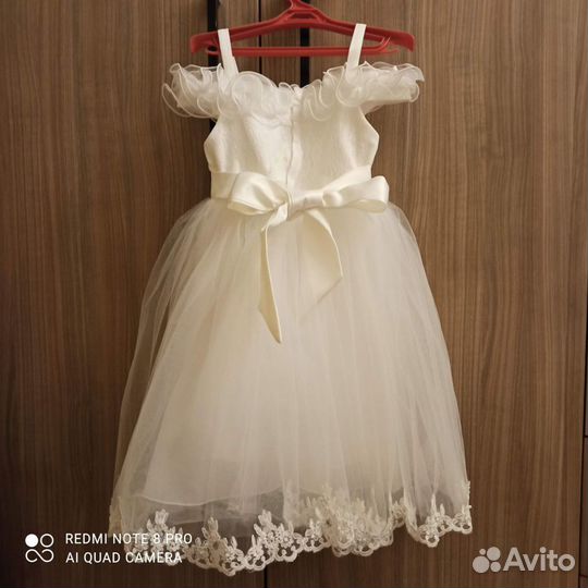 Платье нарядное для девочки размер 104-110