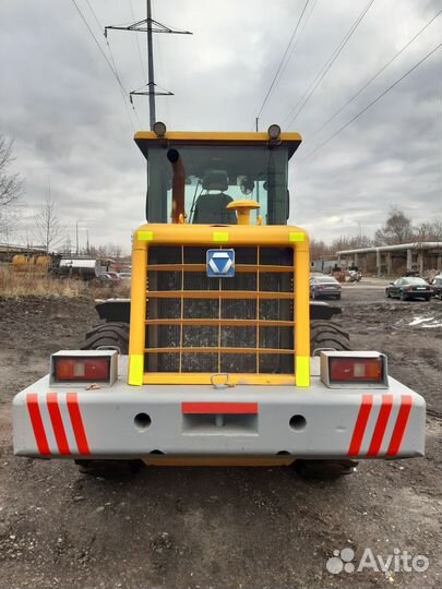 Фронтальный погрузчик XCMG LW300F, 2011