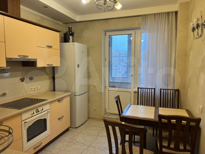 3-к. квартира, 92,2 м², 11/17 эт.