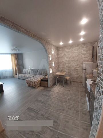2-к. квартира, 68 м², 1/3 эт.