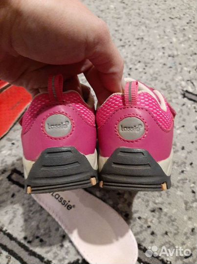 Обувь на девочку 25 размер
