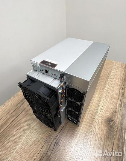 Асик Antminer L7 9500 mh