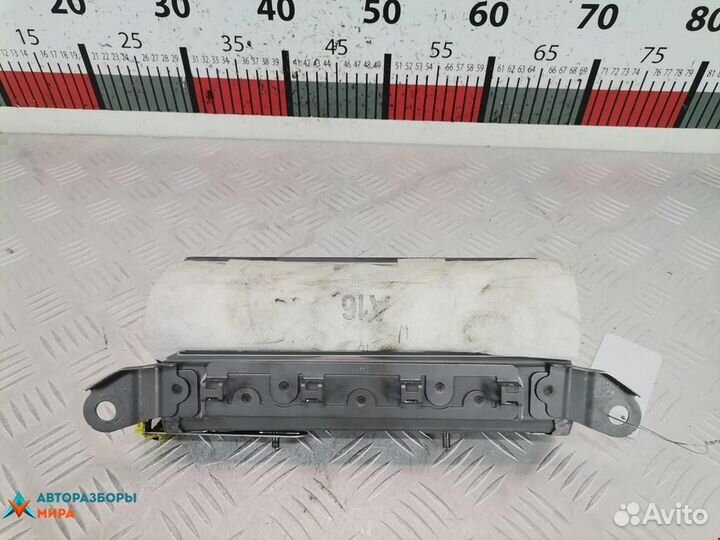 Подушка безопасности коленная Toyota Avensis