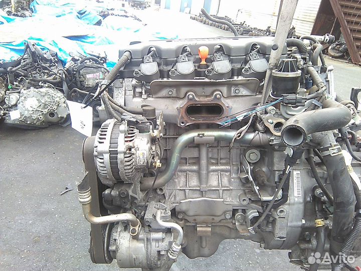 Двигатель на honda stream RN6 R18A