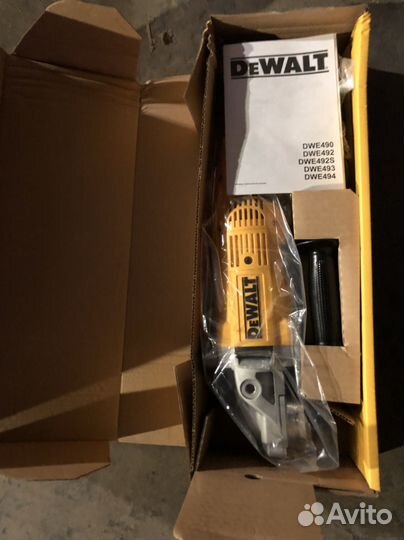 Ушм (болгарка) DeWalt DWE 492 S ф230мм