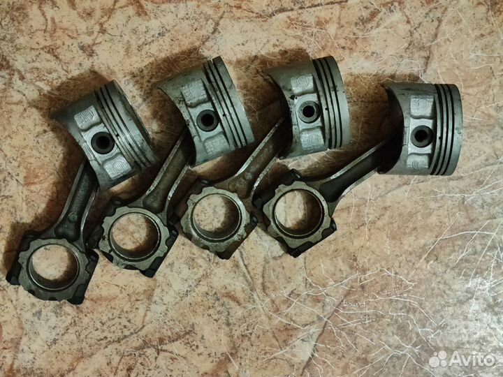 Поршня с шатунами в сборе 5-afe(до 1992 года)