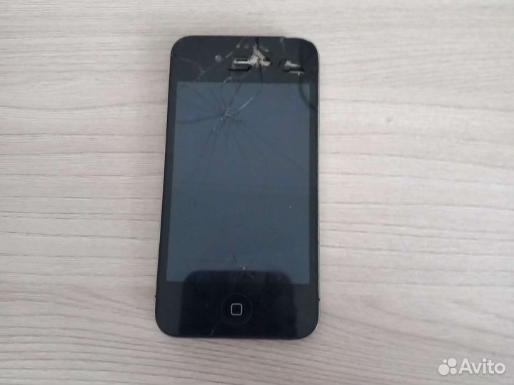 iPhone 4, 8 ГБ