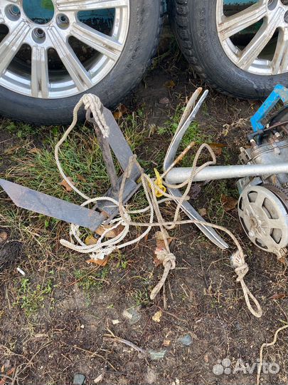 Якорь для лодки