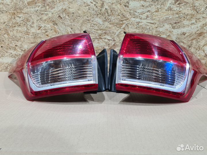 Задние фонари Ford Kuga 2 2012-2016