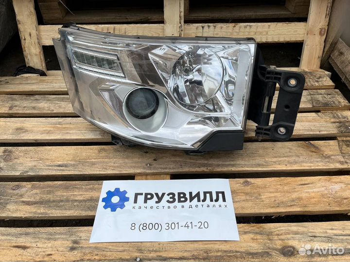 Фара правая Renault T