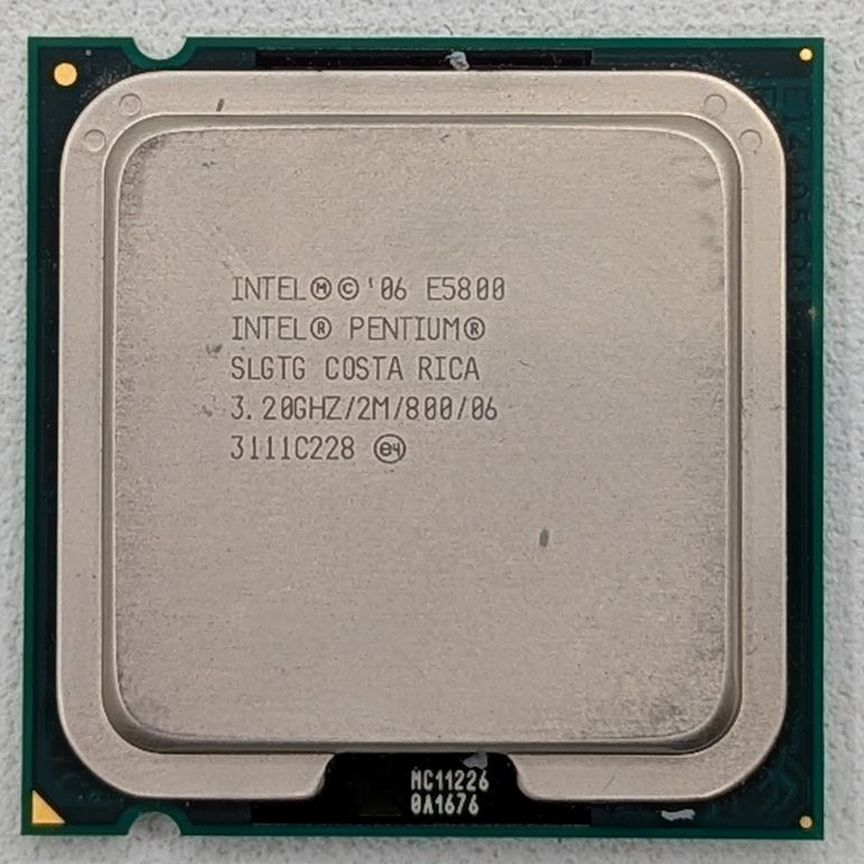 [E5800] Процессор Intel Pentium Slgtg, 2 Cores, 3.2