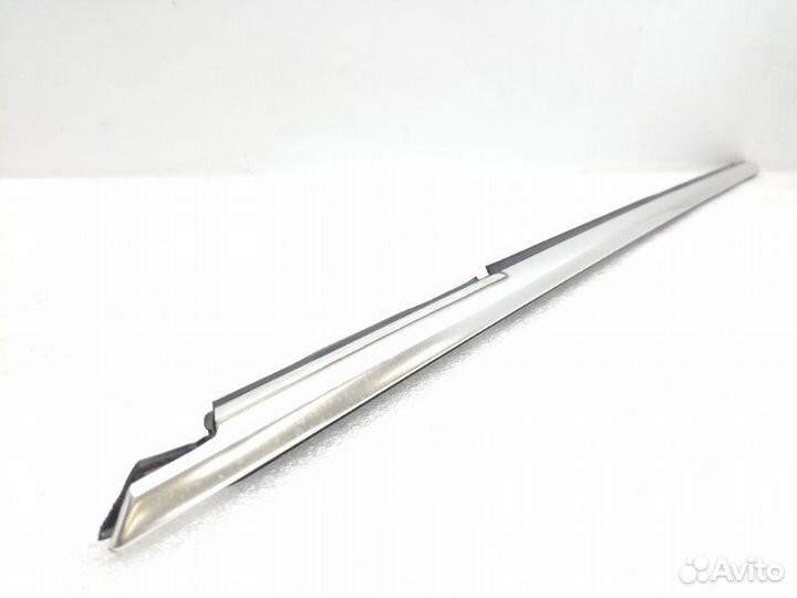 Молдинг двери передний левый Mercedes-Benz S-Class