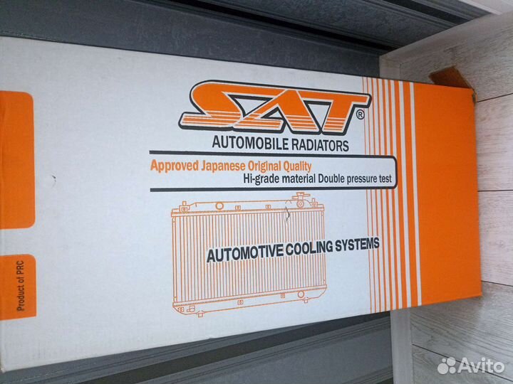 Радиатор кондиционера на Honda Freed