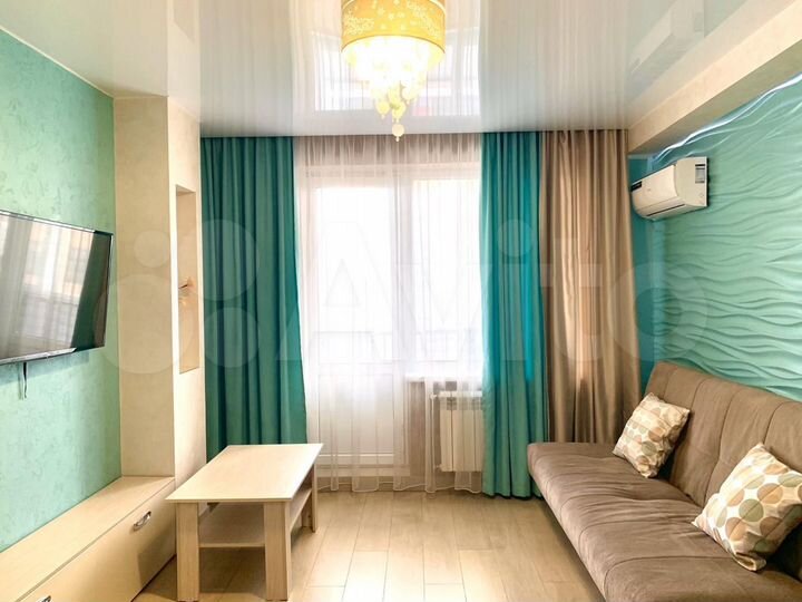 2-к. квартира, 65 м², 1/15 эт.