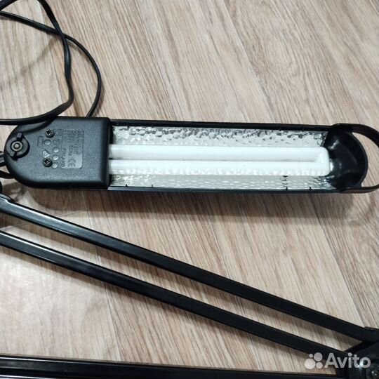 Лампа настольная