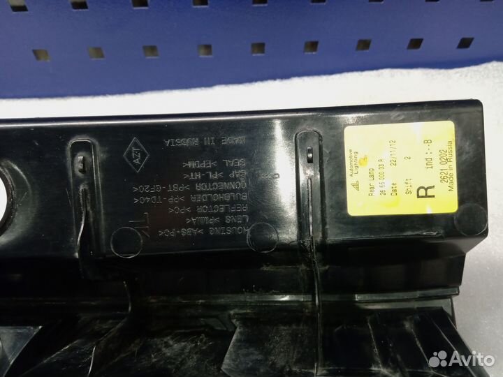 Задний правый фонарь Renault Duster