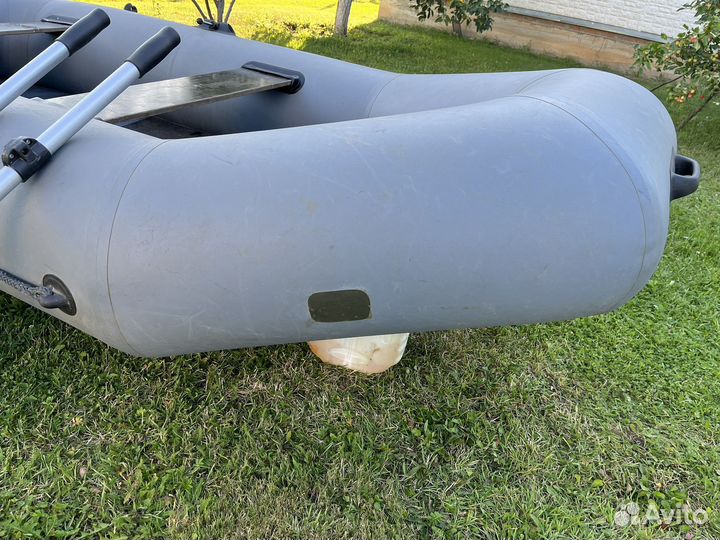 Лодка Hunter 280