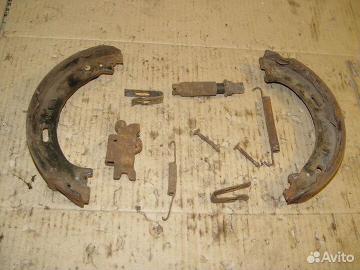 Монтажный комплект ручни Jeep Grand cherokee 08г