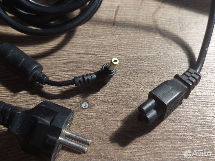 Блок питания (AC adapter) LiteOn 100-240v 50-60Hz