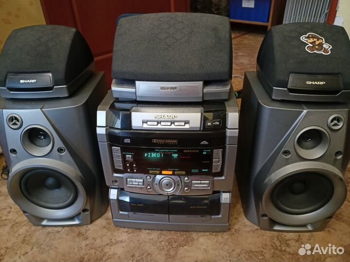 Муз. центр Sharp (5 колонок, 240 Вт)