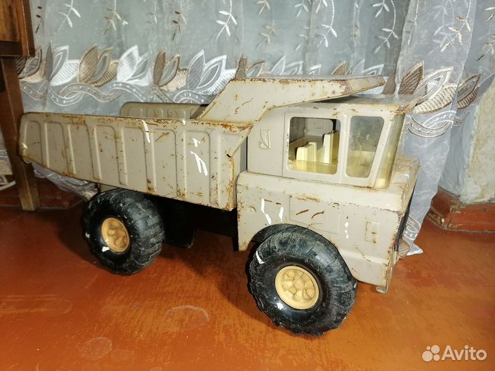 Машинка СССР Ураган