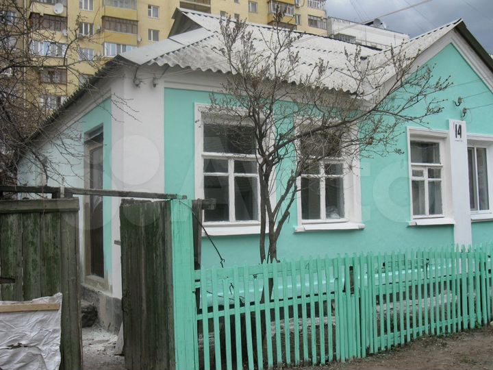 Дом 24 м² на участке 1,3 сот.