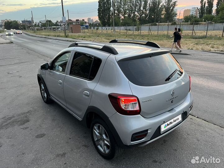 Renault Sandero Stepway 1.6 AT, 2020, 82 336 км