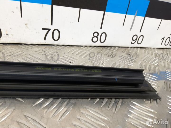 Б/У Накладка стекла переднего правого BMW 5#001