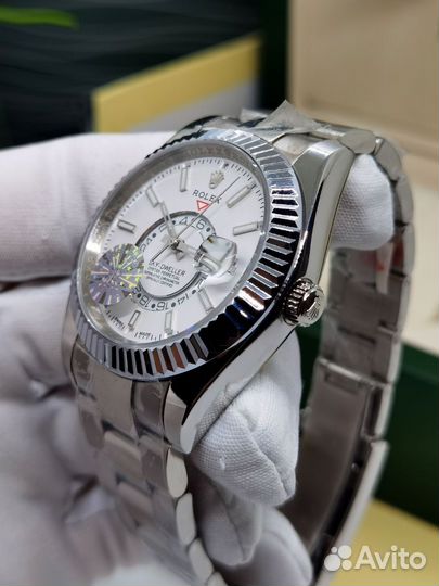 Красивые мужские часы Rolex Sky dweller