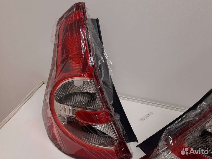 Задний левый фонарь Renault sandero