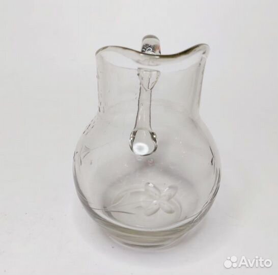 Кувшинчик стеклянный
