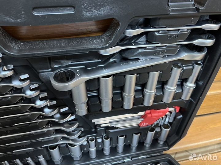 Набор инструментов с гарантией для автосервиса