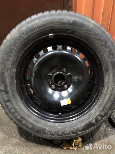 Nokian Tyres Hakkapeliitta 7 215/60 R16 99T