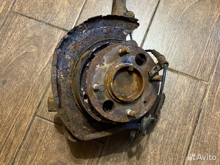 Кулак задний правый Hyundai Sonata EF Тагаз