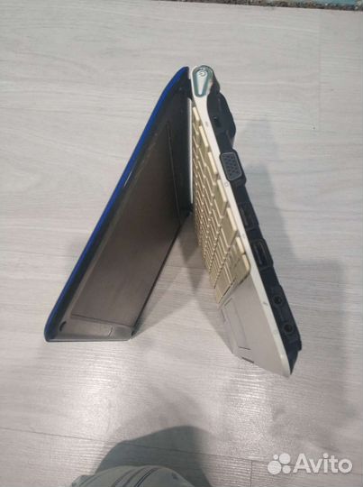 Нетбук Samsung nc110-a04