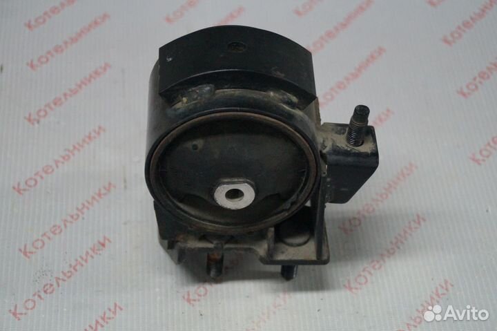 Nissan 11320-3J205 Подушка МКПП 4WD