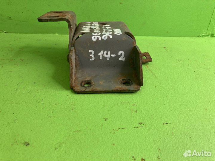 Кронштейн бампера mercedes-benz actros MP II