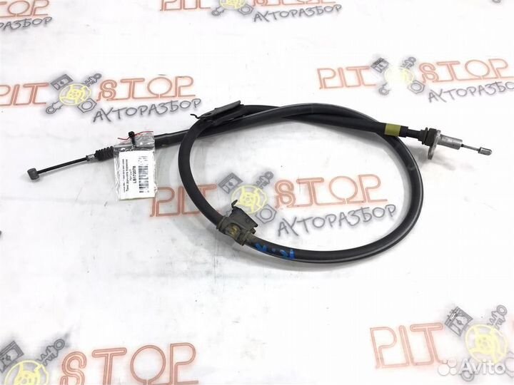 Трос ручного тормоза правый Lexus GS430 (UZS190)