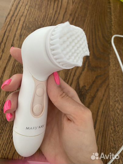 Массажер лица (очищение + массаж) Mary Kay