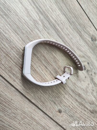 Фитнес браслет huawei Band 4