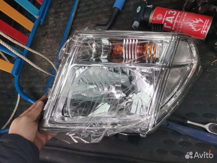 Фара Nissan pathfinder r51
