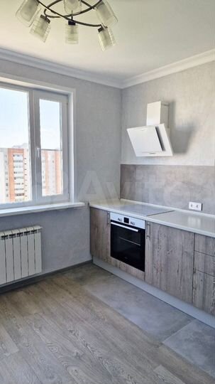 2-к. квартира, 60 м², 9/12 эт.