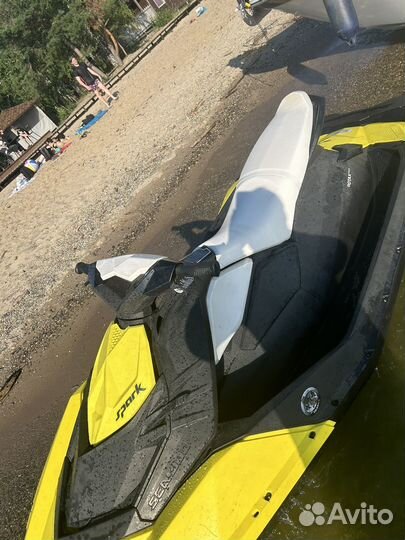 Продам гидроцикл BRP Sea-Doo spark 3UP IBR