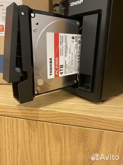 Qnap ts-251+ 8Gb Ram 4Tb x 2 HDD