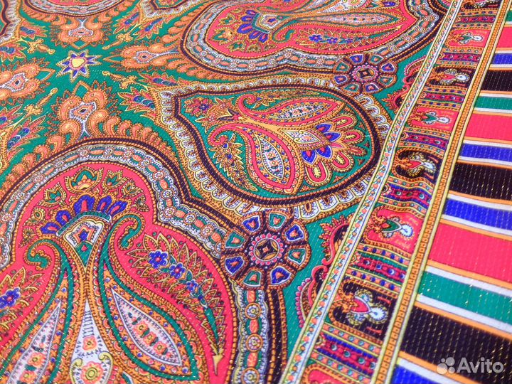 Шаль с люрексом, Япония