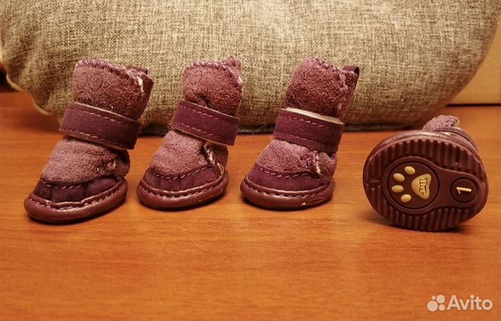 Ботиночки новые для собак (в наборе 4 ботинка)